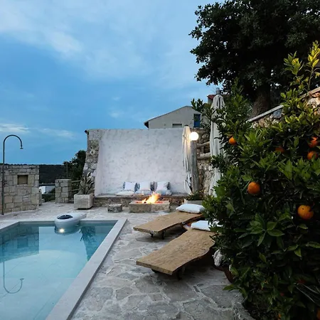 Antonia's Stonebuilt Mansion With A Private Pool * Arménoi
